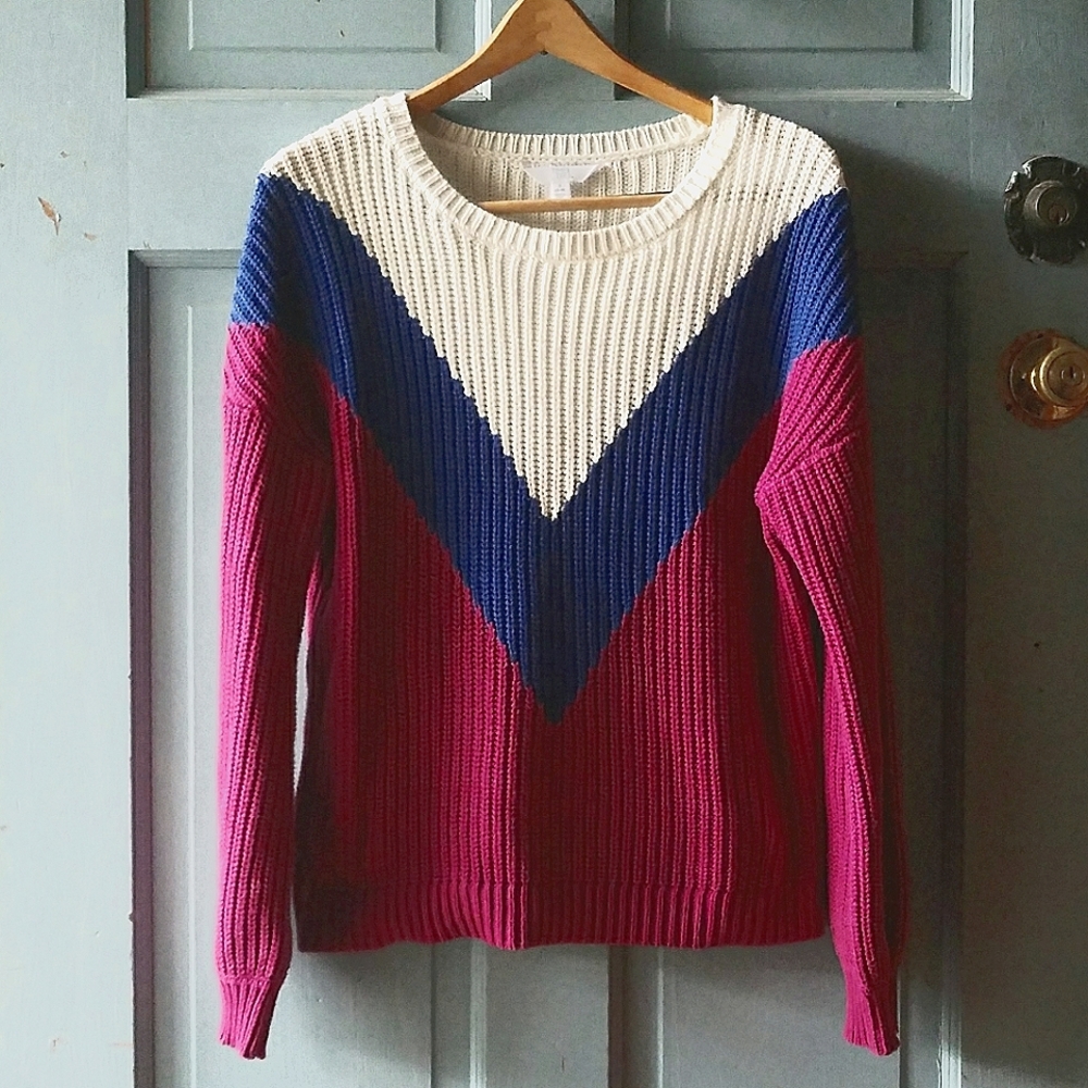 Time and Tru Sweater - Fits L